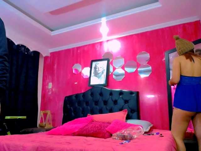 Live sex webcam photo for CooupleHornyy #272342941