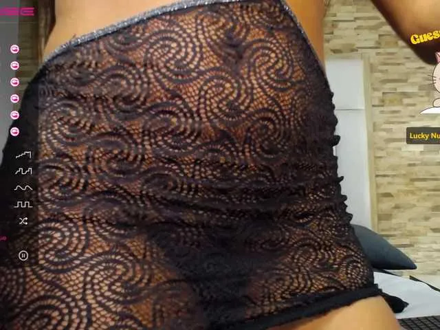 Live sex webcam photo for CoraimaHicks #272320032