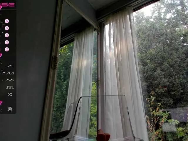 Live sex webcam photo for CoralDreams #274236350