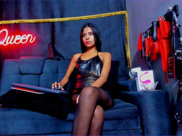 Live sex webcam photo for CoralStone #275972096