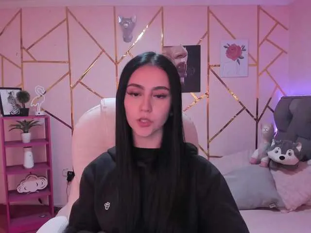 Live sex webcam photo for Coraliinee #276055839