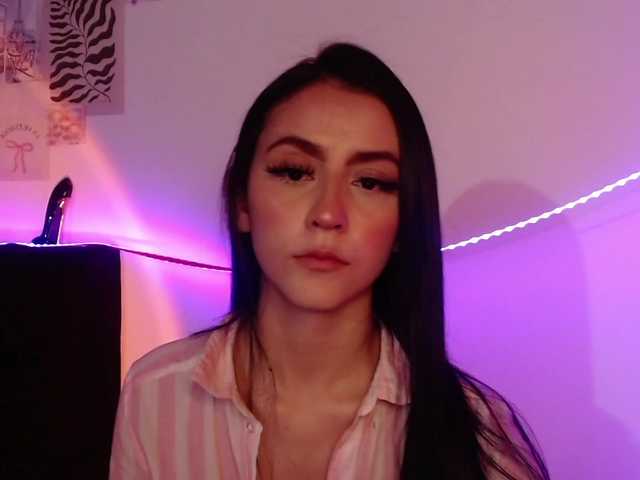 Live sex webcam photo for Coraliinee #290020041