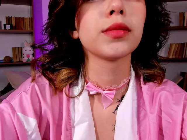 Live sex webcam photo for CoralineJones #290717541