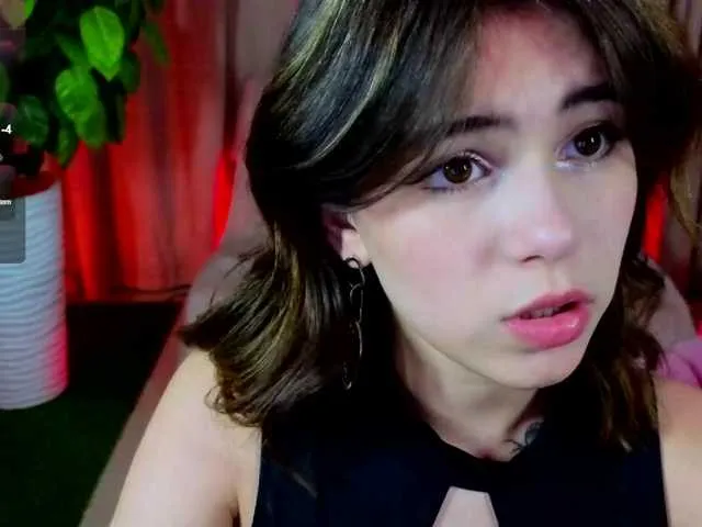 Live sex webcam photo for CoralineJones #290740274