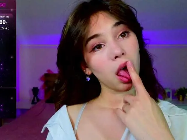 Live sex webcam photo for CoralineJones #290833384