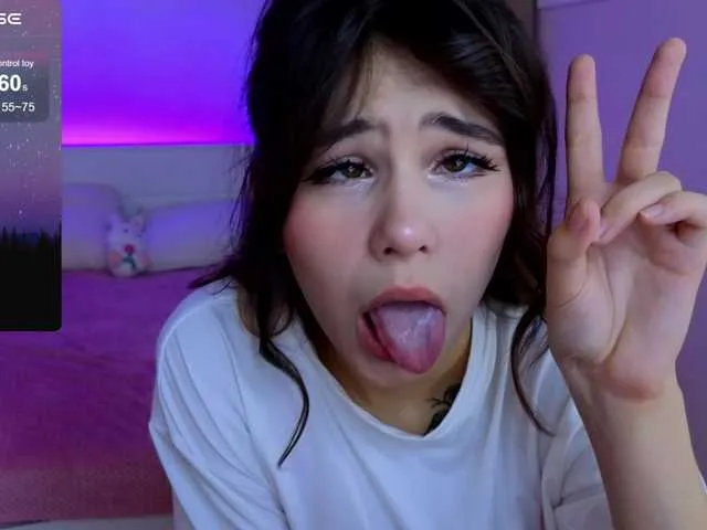 Live sex webcam photo for CoralineJones #291028866