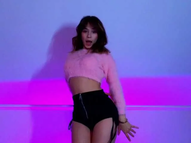 Live sex webcam photo for CoralineJones #291070528