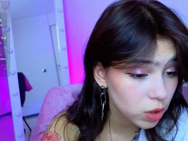 Live sex webcam photo for CoralineJones #291097955