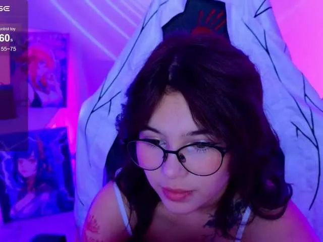 Live sex webcam photo for CoralineJones #291144986