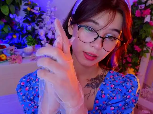 Live sex webcam photo for CoralineJones #291173868