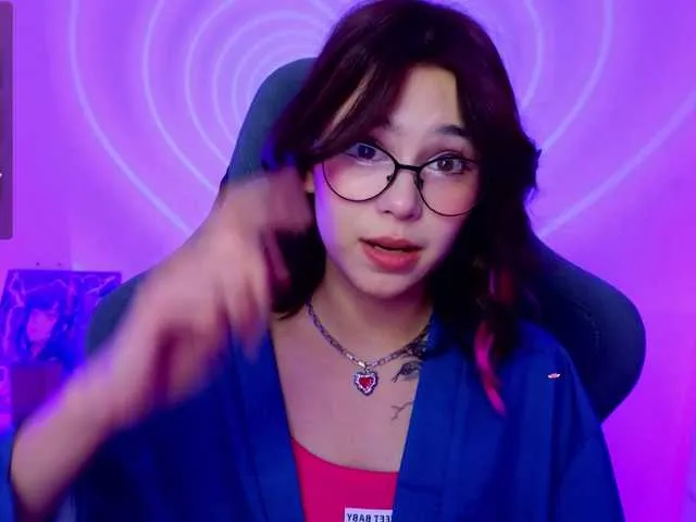 Live sex webcam photo for CoralineJones #291179127