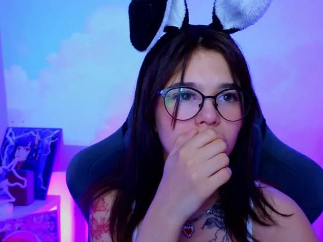 Live sex webcam photo for CoralineJones #291192093