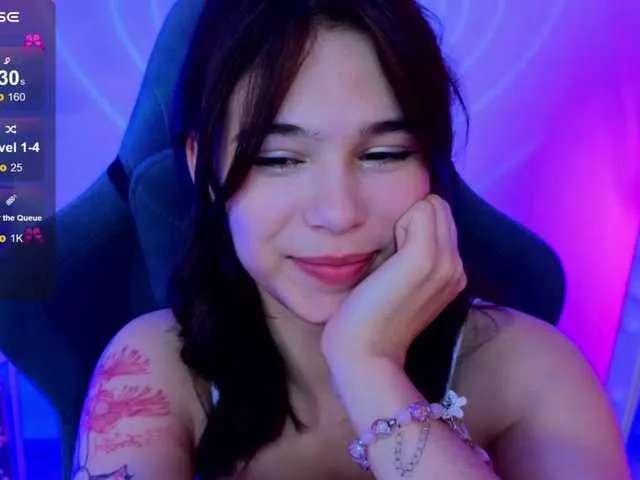 Live sex webcam photo for CoralineJones #291230429