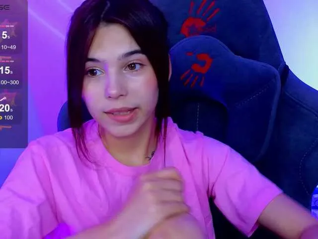 Live sex webcam photo for CoralineJones #291365457