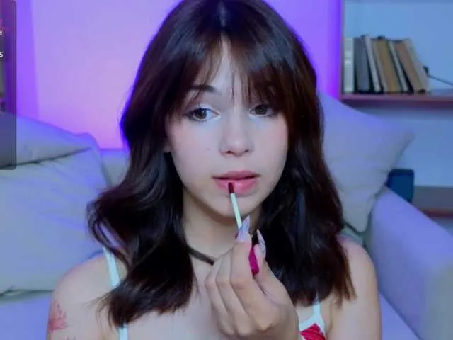 Live sex webcam photo for CoralineJones #291445482