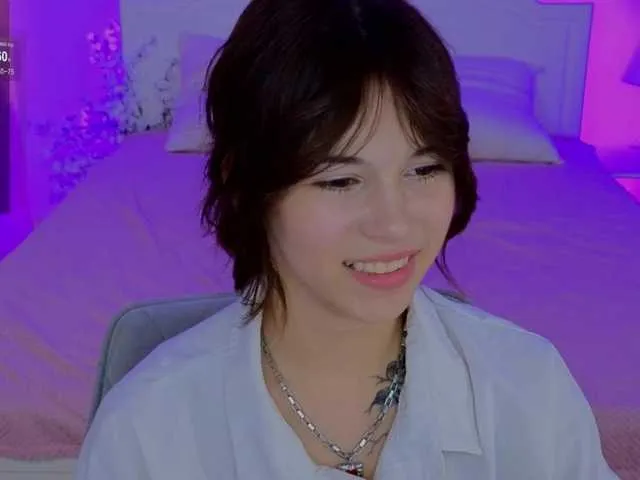 Live sex webcam photo for CoralineJones #291514092