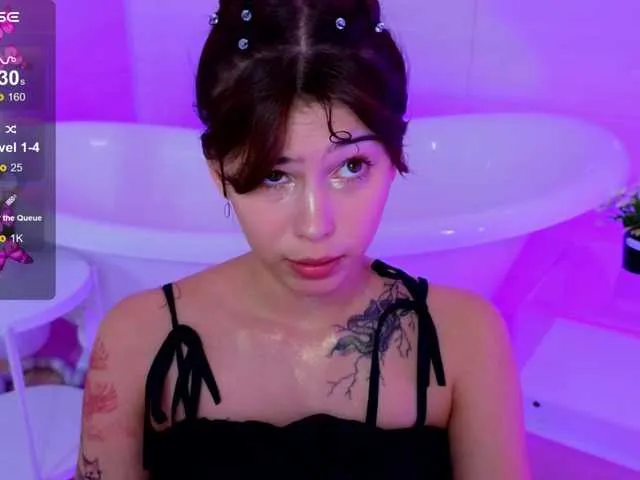 Live sex webcam photo for CoralineJones #291528304