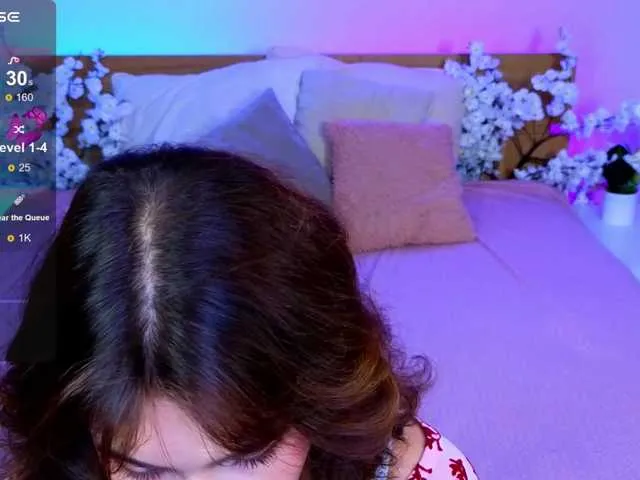 Live sex webcam photo for CoralineJones #291757701