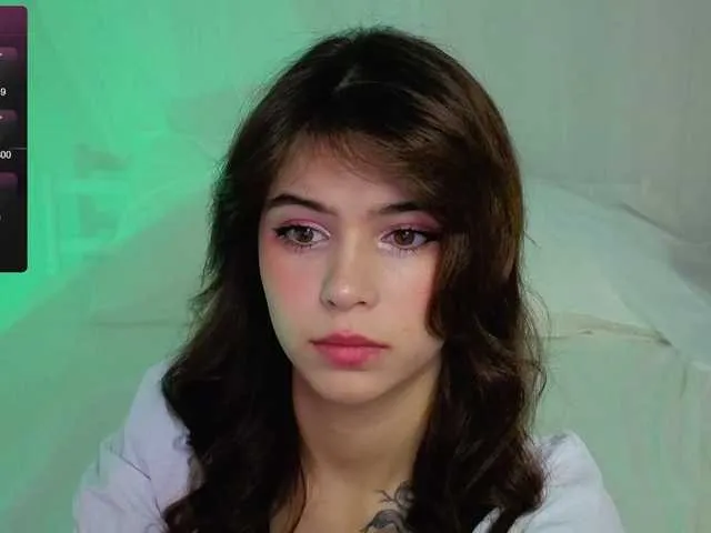 Live sex webcam photo for CoralineJones #292000222