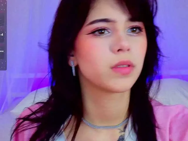 Live sex webcam photo for CoralineJones #292054264