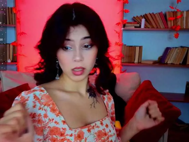 Live sex webcam photo for CoralineJones #292073278