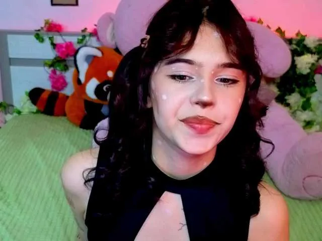 Live sex webcam photo for CoralineJones #292101030