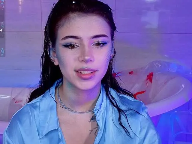 Live sex webcam photo for CoralineJones #292141814