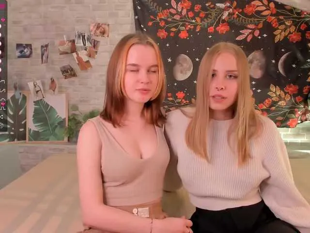 Live sex webcam photo for CorinnePaule #274263790