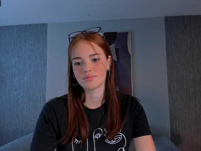 Live sex webcam photo for CorinneRusso #288075096