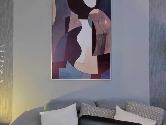 Live sex webcam photo for CorinneRusso #288075099