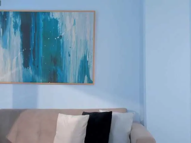 Live sex webcam photo for CorinneRusso #288075152