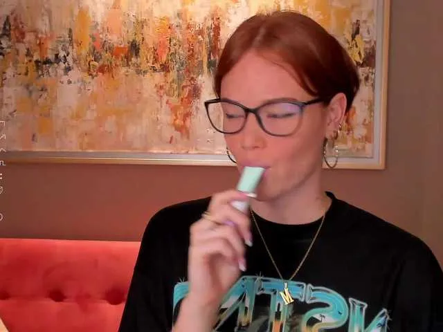 Live sex webcam photo for CorinneRusso #288075177