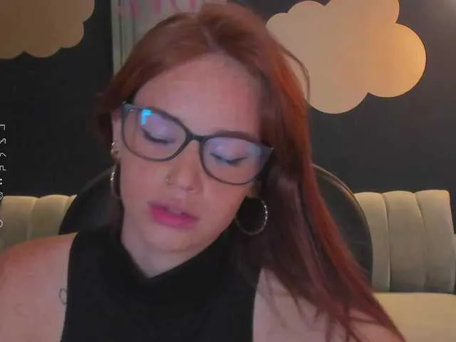 Live sex webcam photo for CorinneRusso #288075183