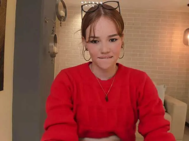 Live sex webcam photo for CorinneRusso #288075225