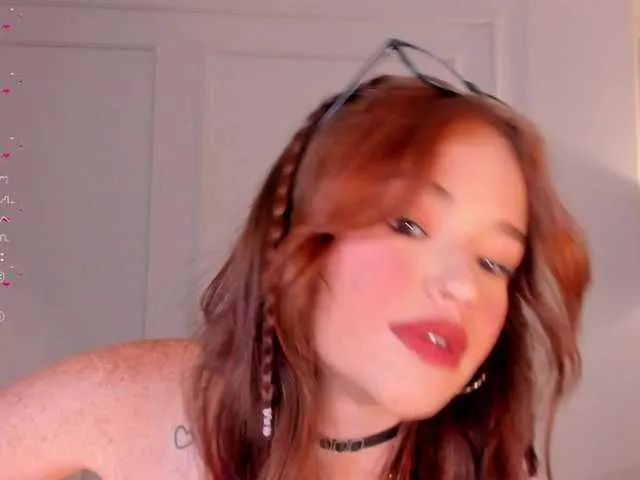 Live sex webcam photo for CorinneRusso #288075245