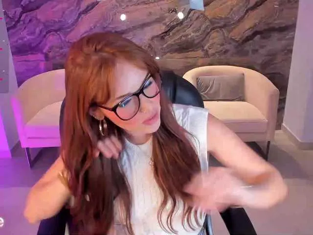 Live sex webcam photo for CorinneRusso #291789349