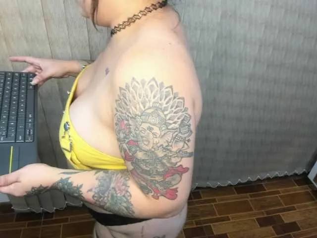 Live sex webcam photo for Corloline #273018702