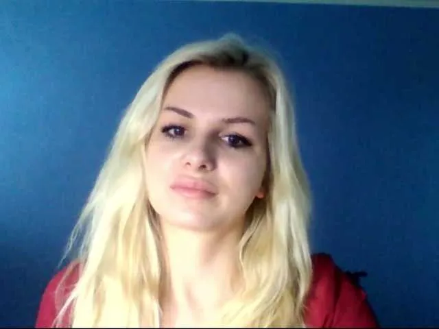 Live sex webcam photo for Cornelia22hot #272977136