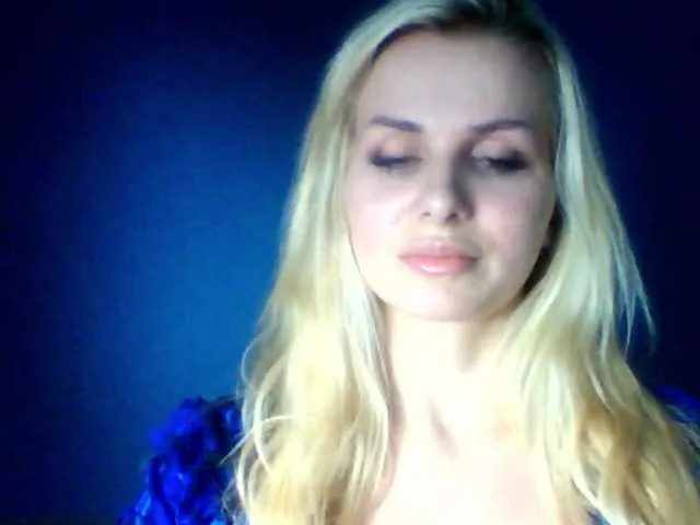 Live sex webcam photo for Cornelia22hot #273066450