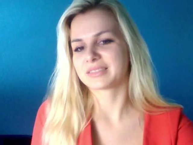 Live sex webcam photo for Cornelia22hot #273072291