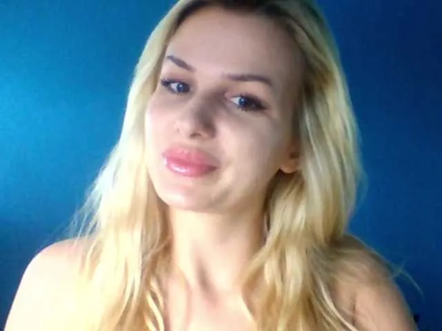 Live sex webcam photo for Cornelia22hot #273186396