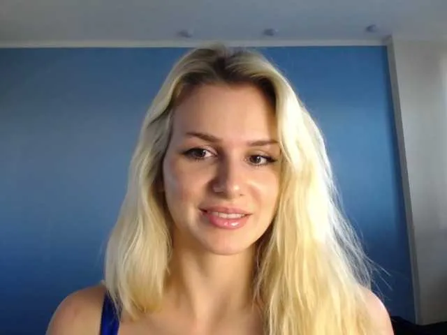 Live sex webcam photo for Cornelia22hot #273310058