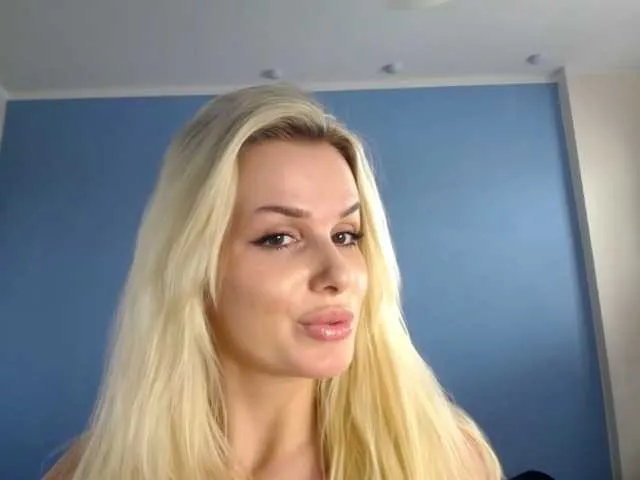 Live sex webcam photo for Cornelia22hot #273313525