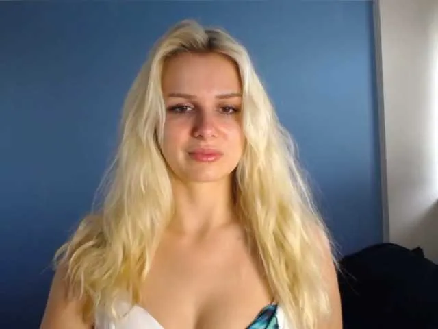 Live sex webcam photo for Cornelia22hot #273673631