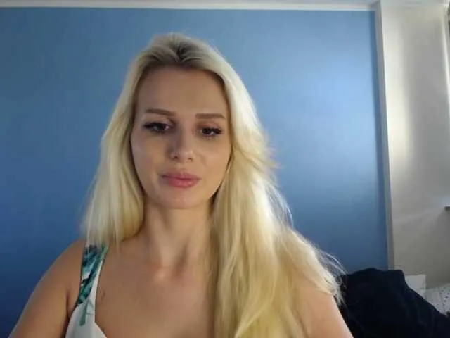 Live sex webcam photo for Cornelia22hot #273699745