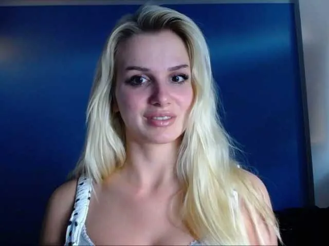 Live sex webcam photo for Cornelia22hot #274272154