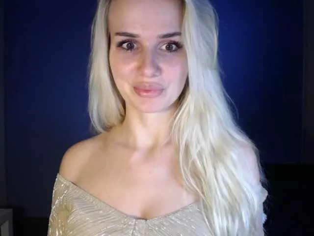 Live sex webcam photo for Cornelia22hot #274535072