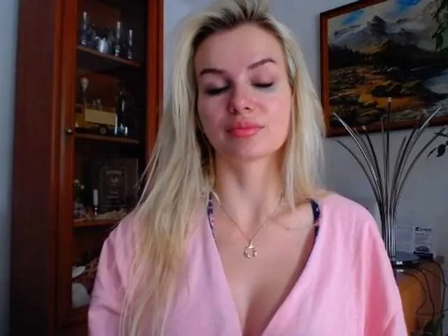 Live sex webcam photo for Cornelia22hot #275820333