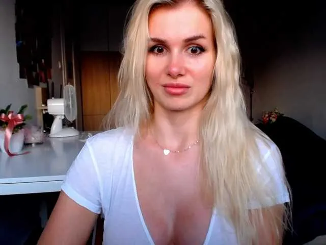 Live sex webcam photo for Cornelia22hot #276067265