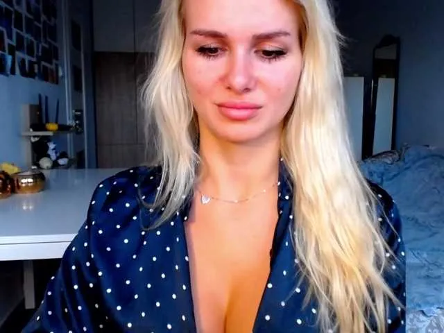 Live sex webcam photo for Cornelia22hot #276450636